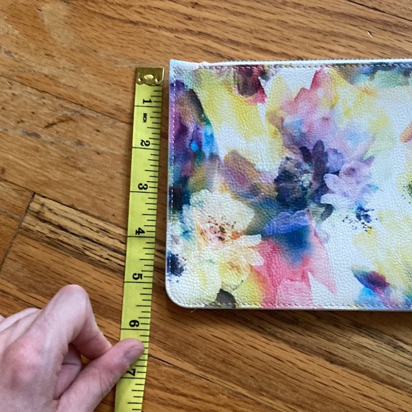 Betsy Johnson Floral Watercolor Clutch Wristlet - Picture 8 of 9